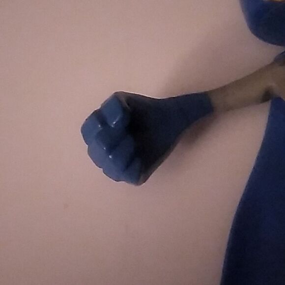 Batman Flexees Action Figure - Picture 6 of 6